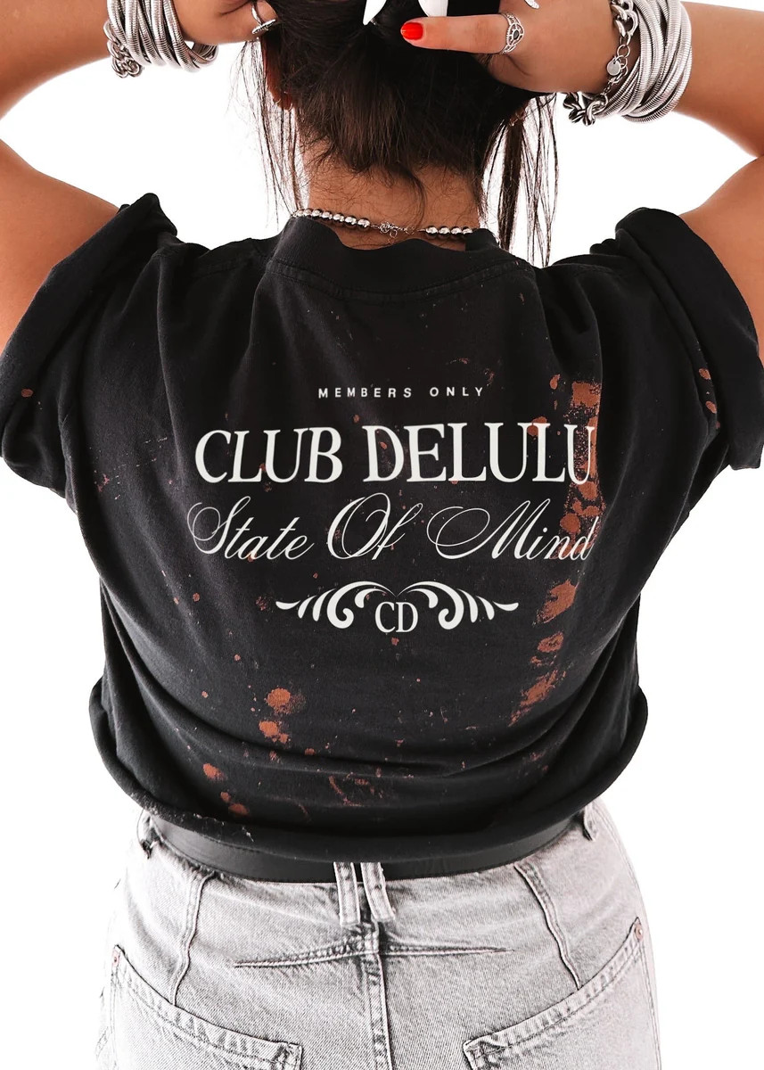 CROPPED CLUB DELULU (WHITE) BLEACHED OUT GRAPHIC TEE | Pebby Forevee