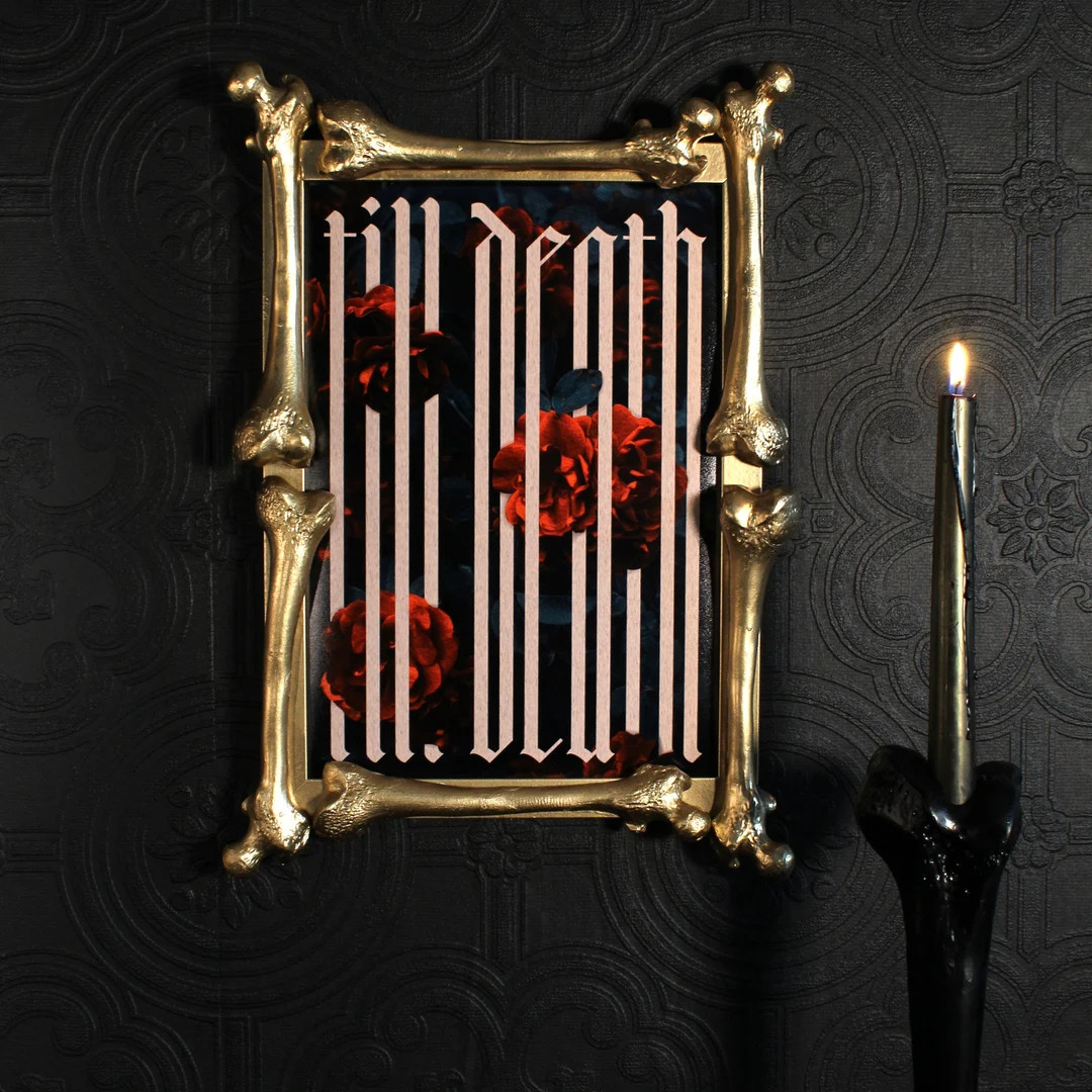 The Bone Frame A3 Gothic Wall Decor Handmade by the Blackened Teeth for Your Gothic Home - Etsy | Etsy (US)