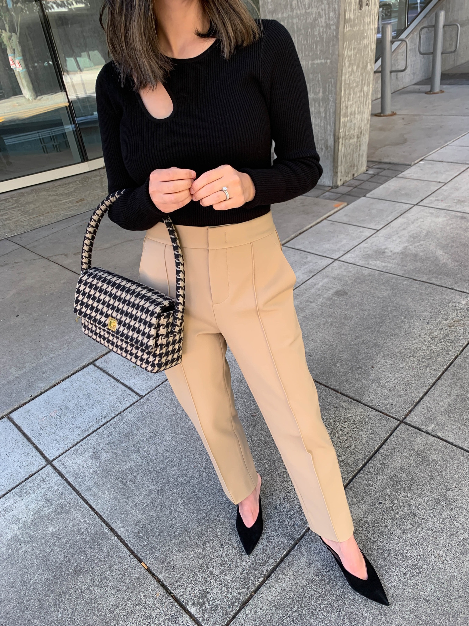 Fall styles from Nordstrom. These trousers are amazing. Great quality, elevated, and petite-friendly length. Size down. 

Top - Open Edit small
Trousers - Vince 00. Size down
Pumps - Stuart Weitzman 5 (old)
Bag - Anine Bing 