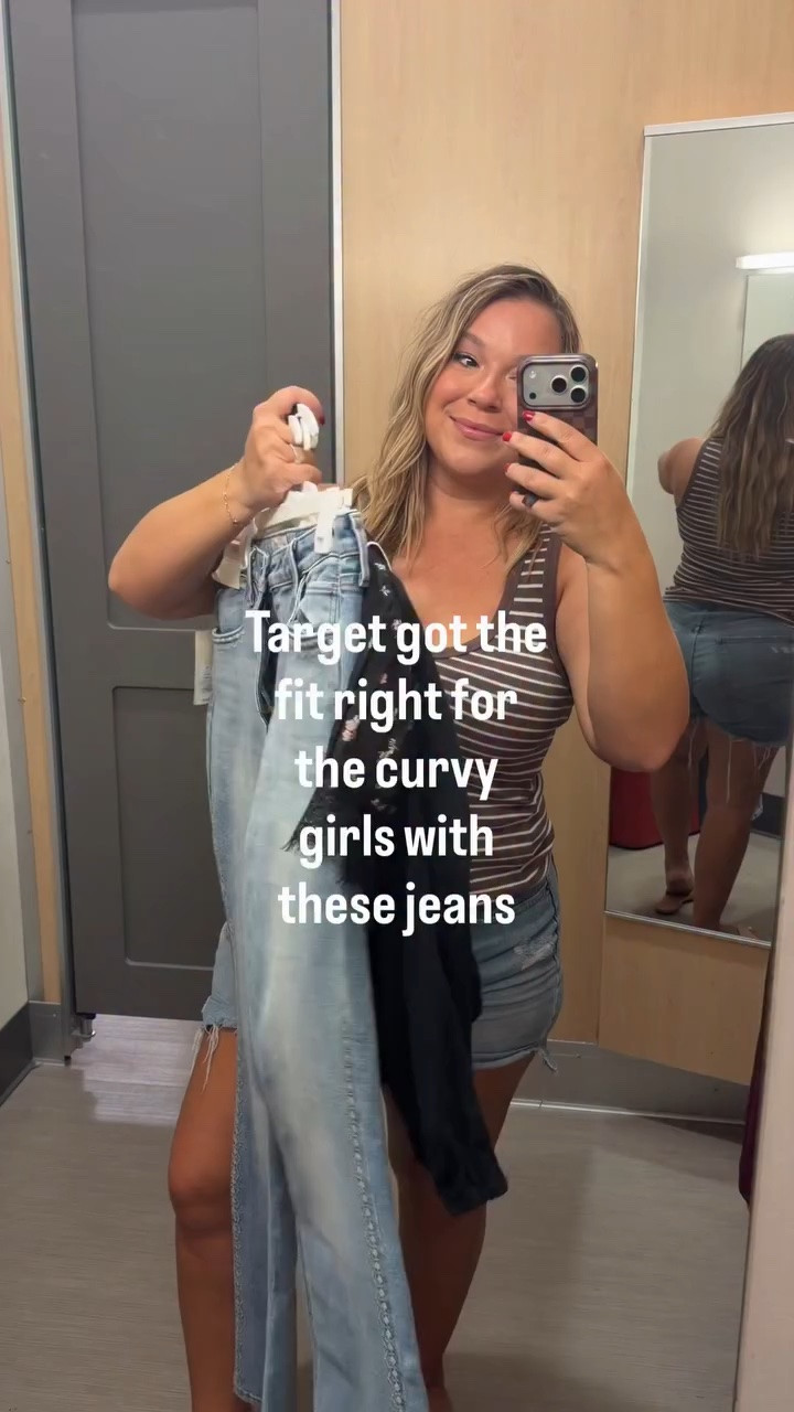 Denim that fits all the curves just right!!!! 

Love the trim on these! True to size! 





#targetfinds #targetnewarrivals #targettryon #orlandoinfluencer #targetfall
Fall outfits, curvy outfits, midsize denim, Orlando influencer

#LTKSeasonal #LTKMidsize #LTKootd