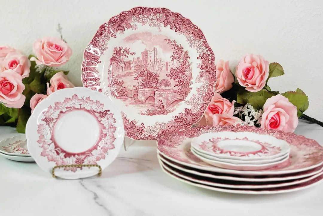 Vintage J & G Meakin Red Transferware Plates - 2 Styles/sizes Available - Etsy | Etsy (US)