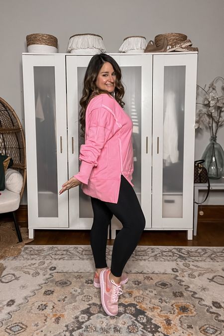 Comfy and cute 💕

These are hands down my favorite leggings and they’re under $30! I wear an L or an XL, both work!

Love this free people looking crewneck with the split hem! I’m wearing an M, it’s very oversized!

Paired with my pink sneakers and the tote that!

Comy outfit
Midsize
Curvy
Black leggings
Pink shirt
Crewneck
Amazon
Winter outfit
Casual outfit


#LTKmidsize #LTKfindsunder50