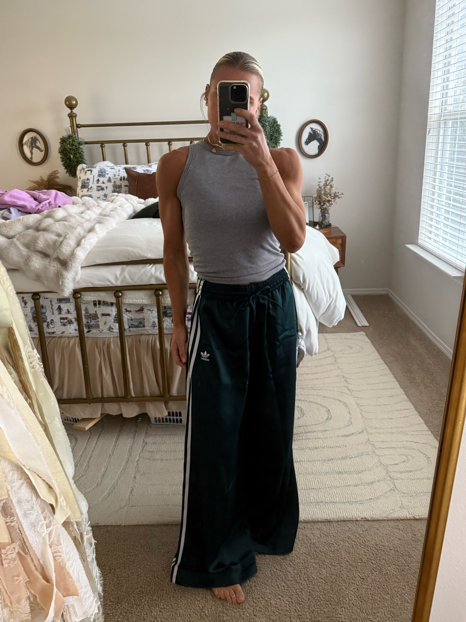 Latest athleisure obsession. If you like comfy, wide leg AND cute...

...Also fav flattering tank ✔️

#LTKActive #LTKfitnessgoals