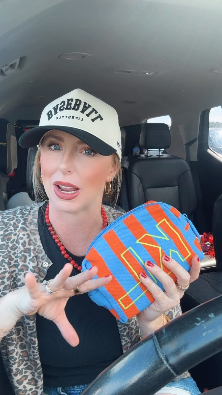 These @baublebar striped totes and pouches now come in neutral stripes!

#LTKootd #LTKmomlife