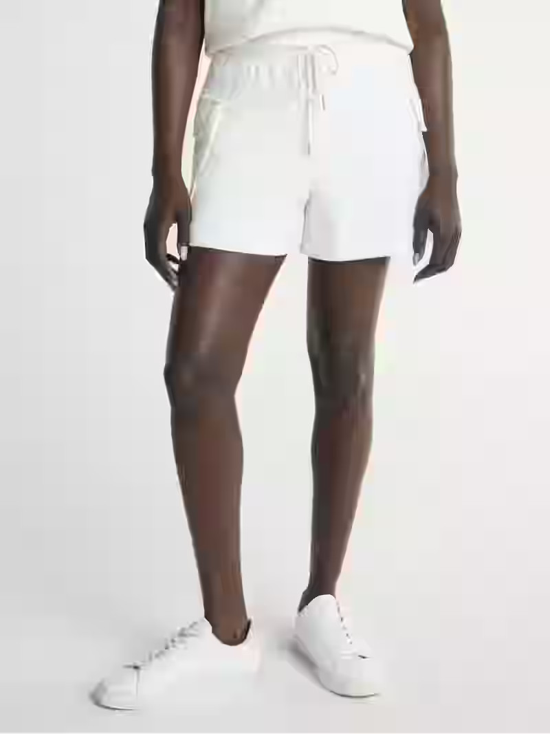 Scoop Women's and Women's Plus Ultimate ScubaKnit Cargo Shorts, Sizes XS-4X | Walmart (US)