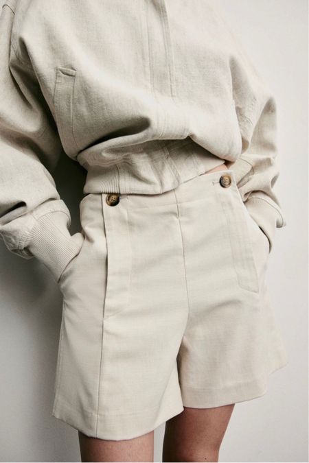 Button front shorts 

#LTKfindsunder50 #LTKstyletip #LTKSeasonal