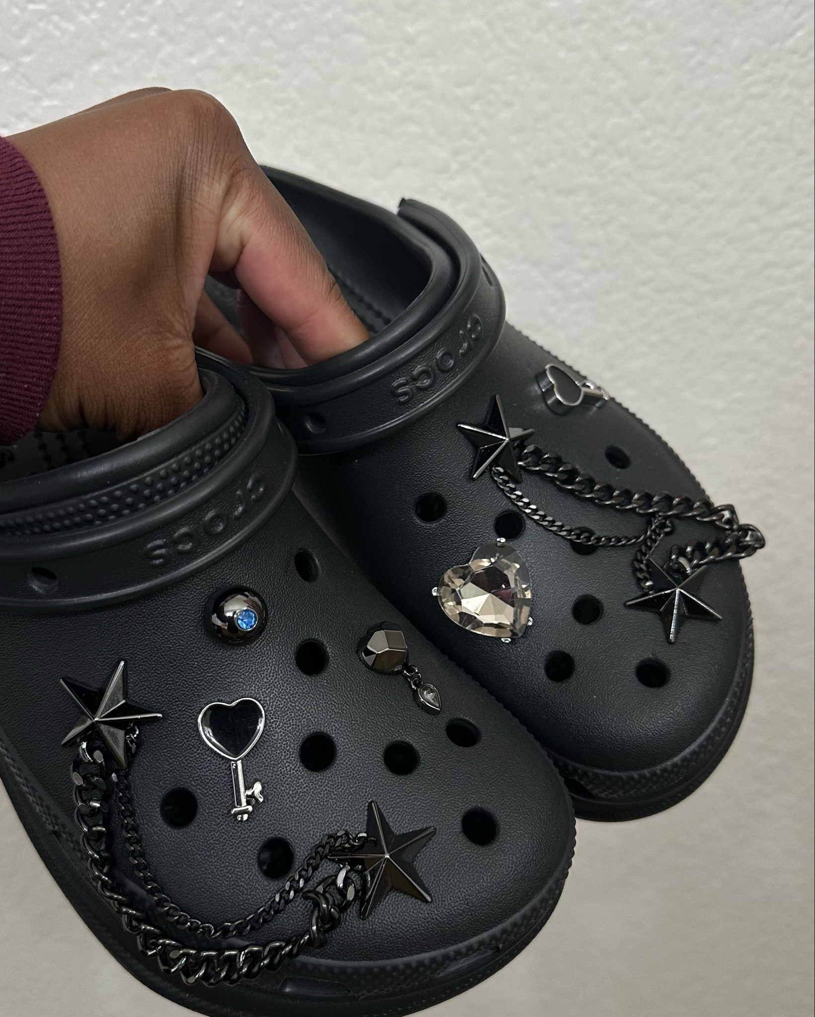 my new obsession 🖤 I had to size down I am a true 7.5 but I got a size 6

#LTKFindsUnder100 #LTKHoliday #LTKgrwm