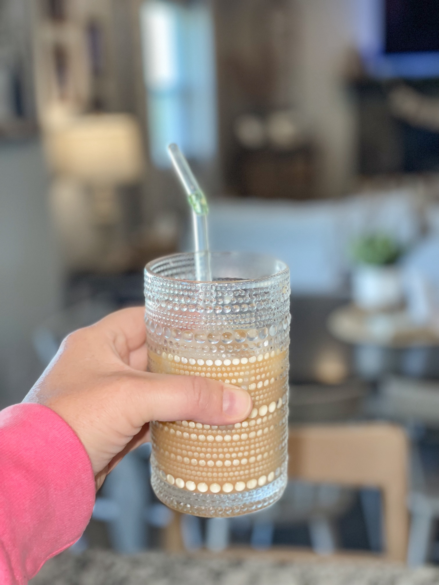 Iced coffee essentials ☕️🩷

#icedcoffee #icedcoffeeedsentials