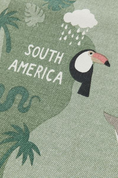 World Map Round Cotton Rug | H&M (US + CA)