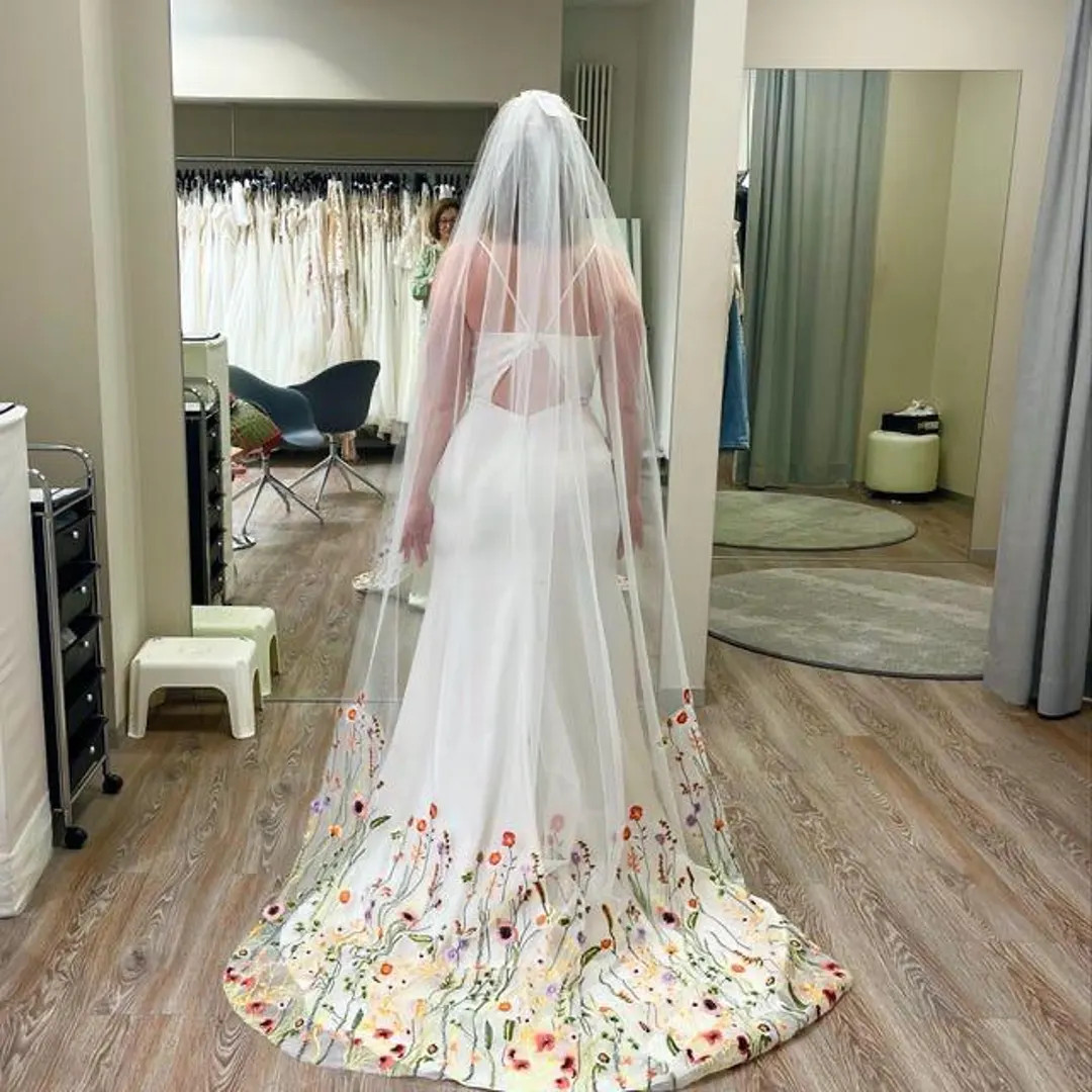 Embroidered Floral Wedding Veil: White or Ivory Tulle, Silver Comb - Etsy | Etsy (US)