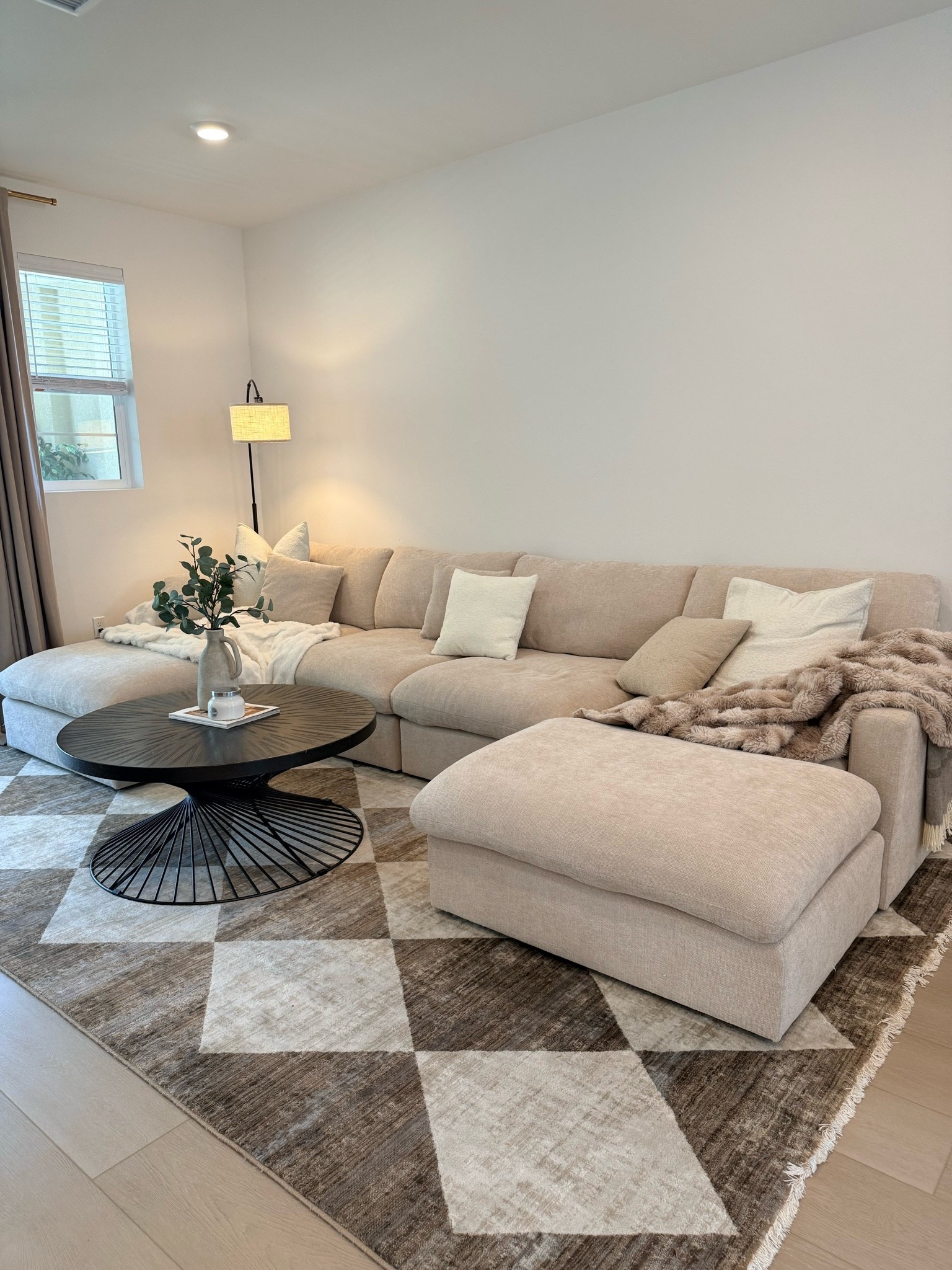my couch is the first one under the picture, the 155 inch🤍

my rug is 8'10 x 13 ft🤎

this Wayfair cloud couch is giving luxury living room aesthetic on a budget and I'm OBSESSED🤩

the oversized cushions, deep seats, and cozy modern vibe make it the ultimate comfy couch for movie nights, mom life, and everyday lounging☁️

if you've been searching for an affordable cloud couch, neutral living room inspo, or a cloud couch dupe... this is it🤍

I got the color chenille beige, it's 155 inches long✨

#cloudcouch   #couch   #cloudcouchdupe   #livingroomdecor   #homedecor #sofa #livingroom #sectionalcouch

#LTKU #LTKHome #LTKSaleAlert