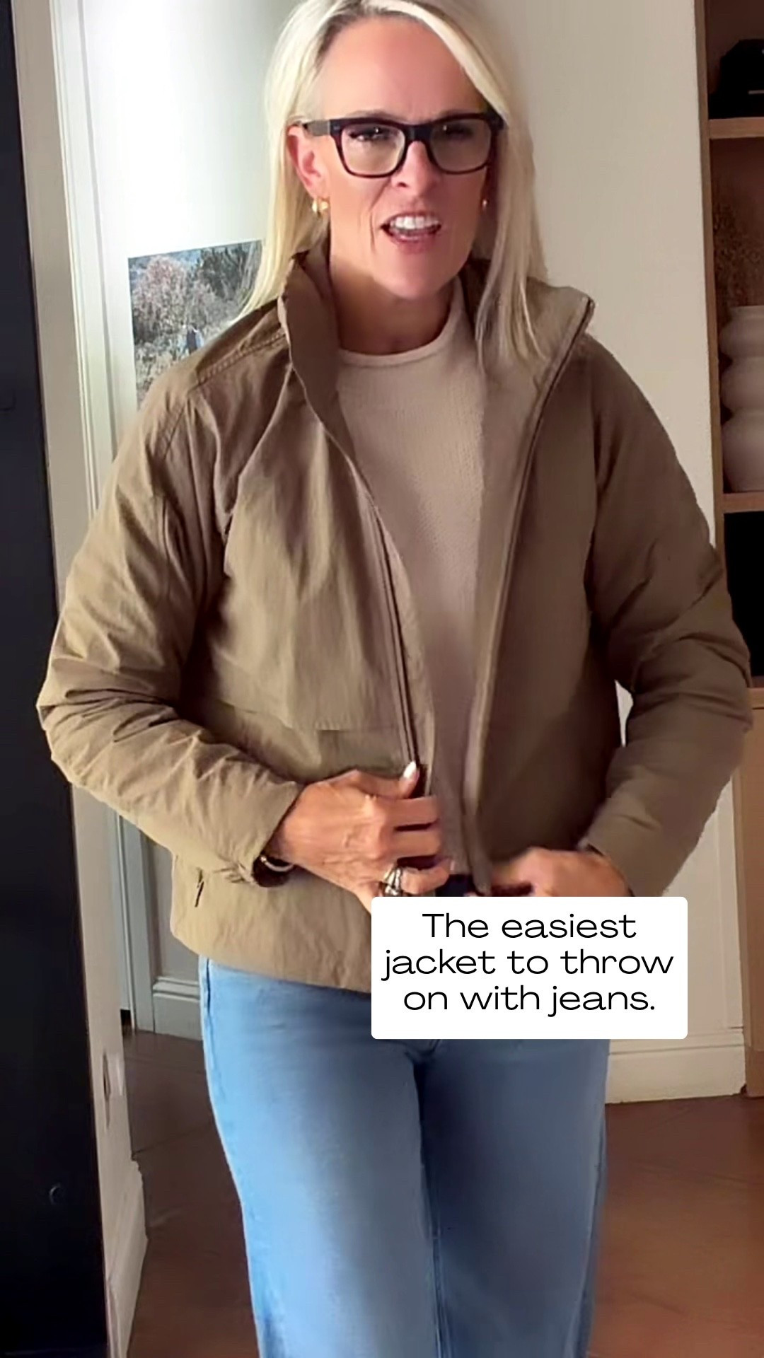 Found an everyday jacket that checks all the boxes. I love the neutral color, lightweight feel, and how easily it layers over a simple sweater and jeans. It pulls an outfit together without feeling fussy, definitely one of those fall pieces I’ll be reaching for on repeat.
