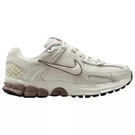 Nike Women's Zoom Vomero 5 Shoes | DICK'S Sporting Goods