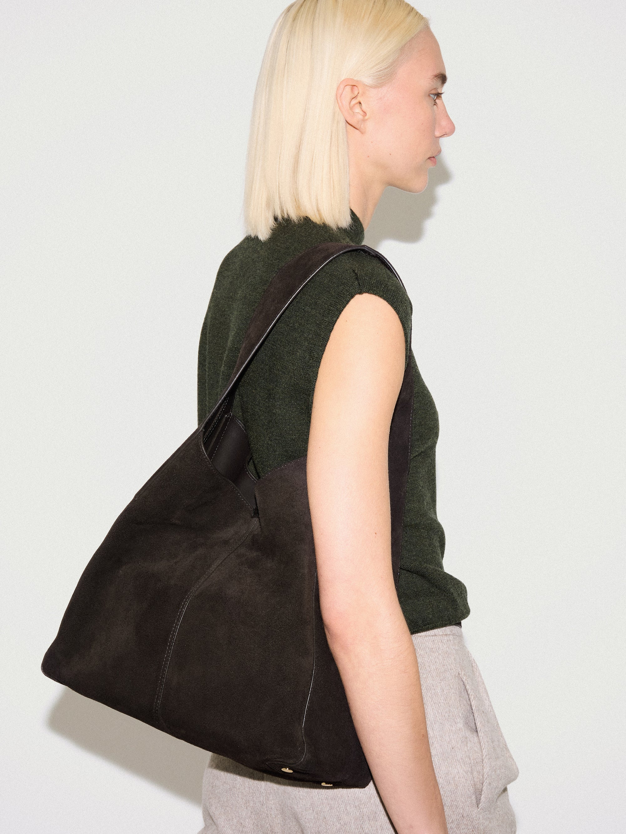 Heckfield Suede Tote | Chocolate | Jigsaw (UK)