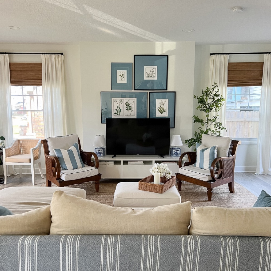 Living room refresh! 

#LTKHome