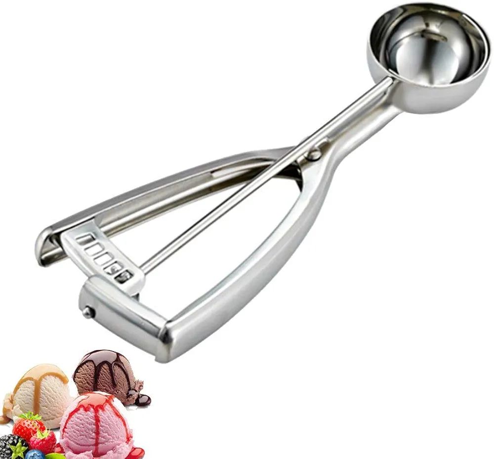 Saebye Medium Cookie Scoop, 2 Tbsp / 30ml / 1 oz, 1 25/32 inches / 4.5 CM Ball, 18/8 Stainless St... | Amazon (US)