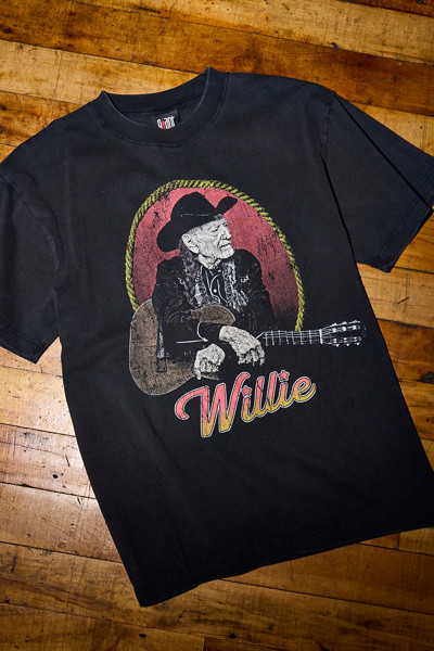 Willie Nelson Vintage Graphic Tee | Urban Outfitters (US and RoW)