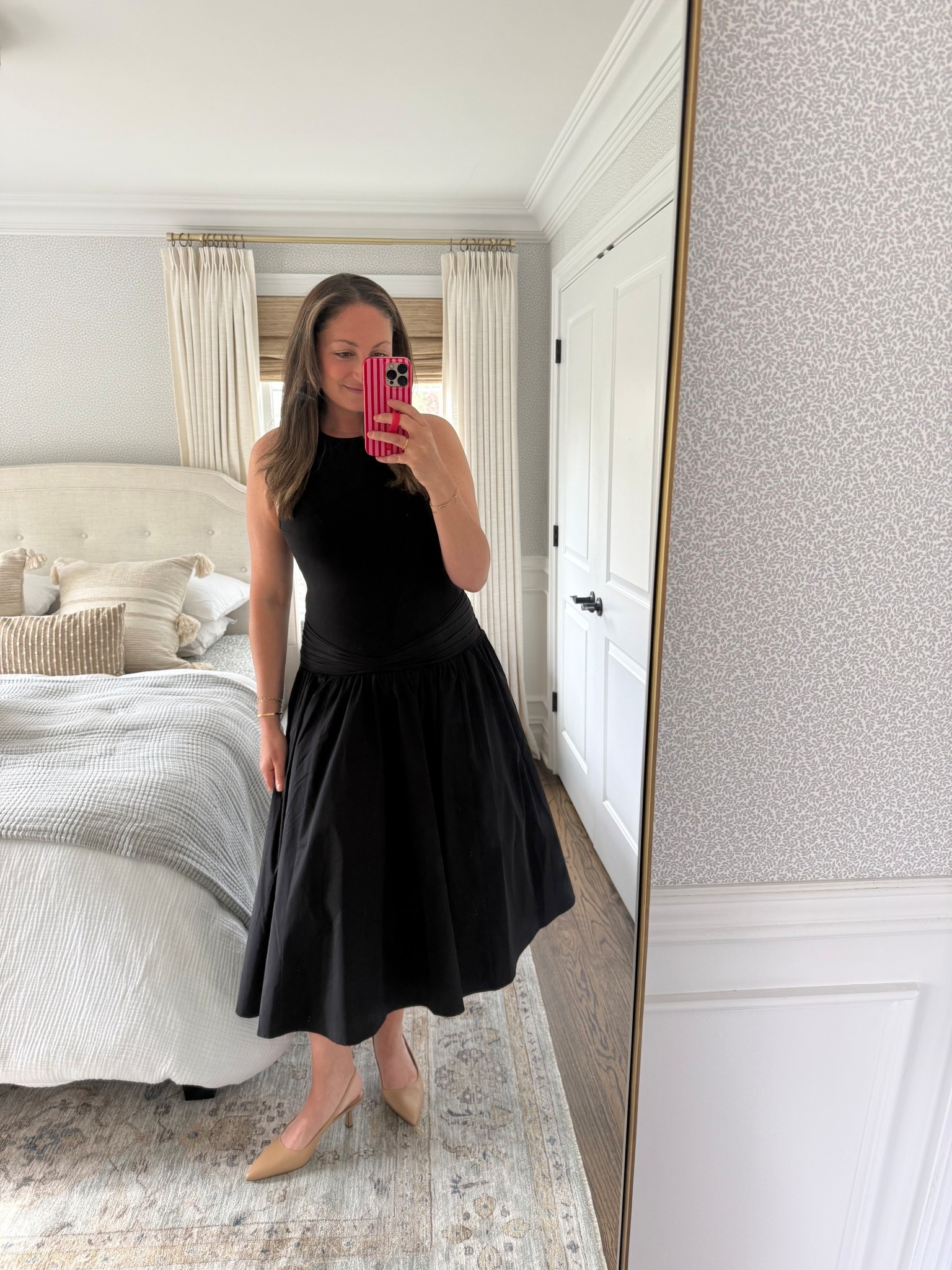 Last-minute black tie event in the city tonight! I ran to the mall and tried on a ton and came home with this winner: so comfortably flattering, and I know it’s something that I’ll wear again! Linking it along with other dresses that caught my eye… 



#LTKootd #LTKWedding #LTKTall