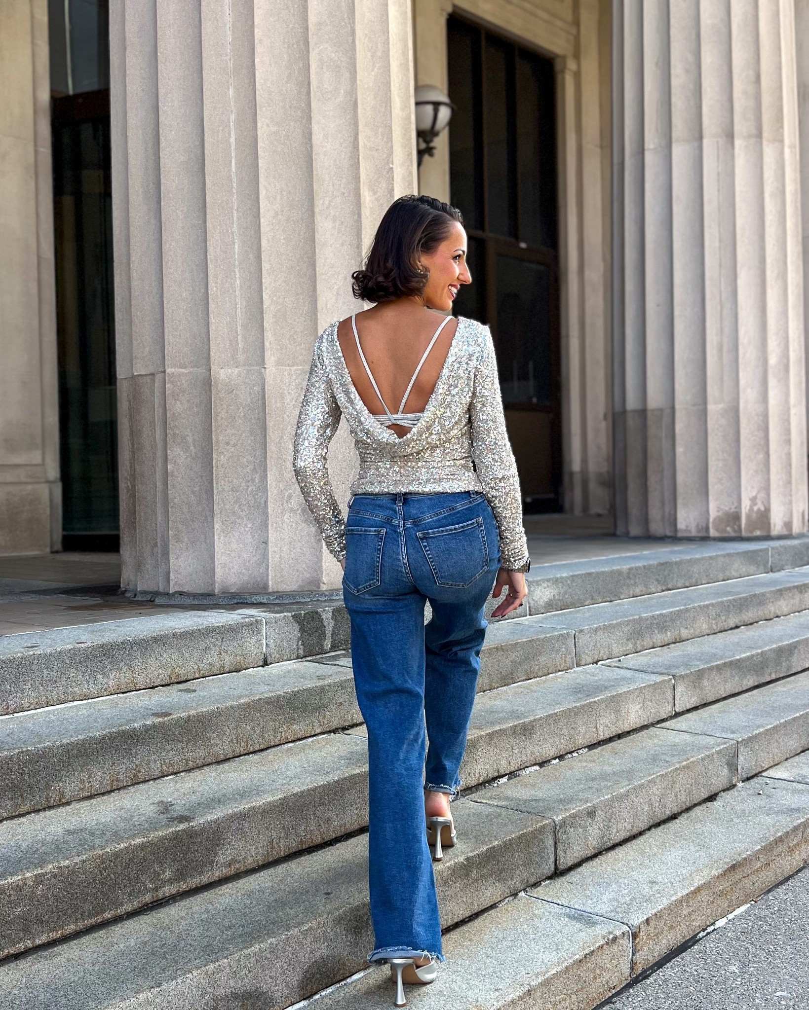 Sequin cowl back long sleeve top runs tts (wearing an xs)
Rhinestone strappy back bralette runs tts (wearing an xs)

#LTKFindsUnder100 #LTKHoliday #LTKSeasonal