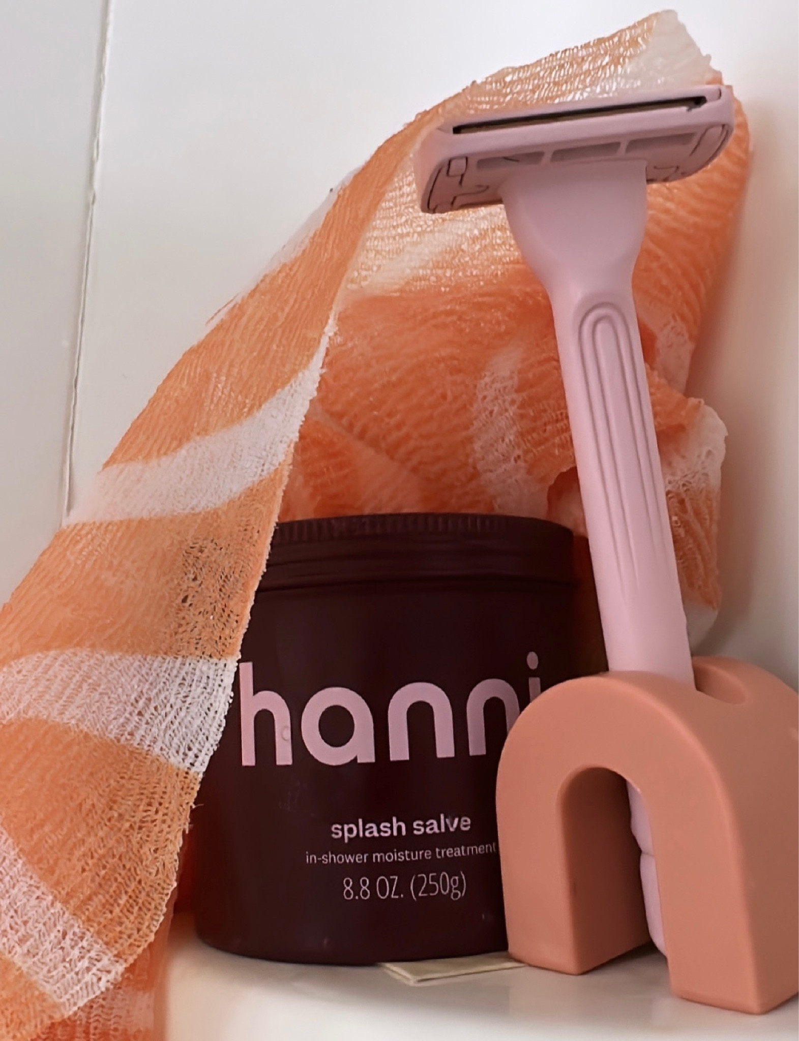 Obsessed with Hanni! The razor is not only sustainable, it’s the closest shave ever. Their new Splash Salve is next level

#LTKbeauty #LTKFind #LTKunder50
