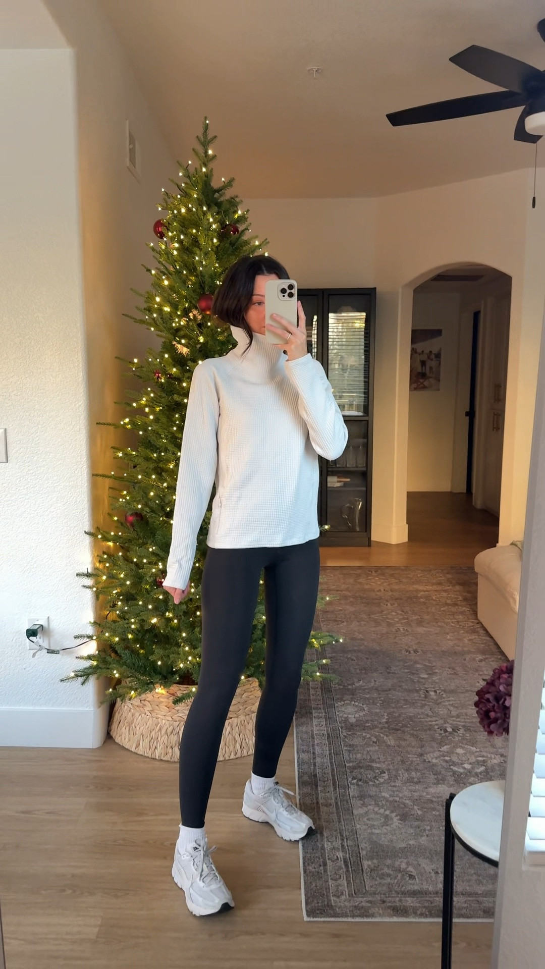 Trying on some winter workout staples I just got from lululemon Like New!

lululemon Like New is a resale program that gives a second life to gently used @lululemon gear and you can use code CASSIE10 to score an extra 10% off which stacks on top of their current Black Friday Shop! #lululemonlikenew #lululemoncreator #ad

I’m 5’7 and I typically wear a size 4 in lululemon gear! 

