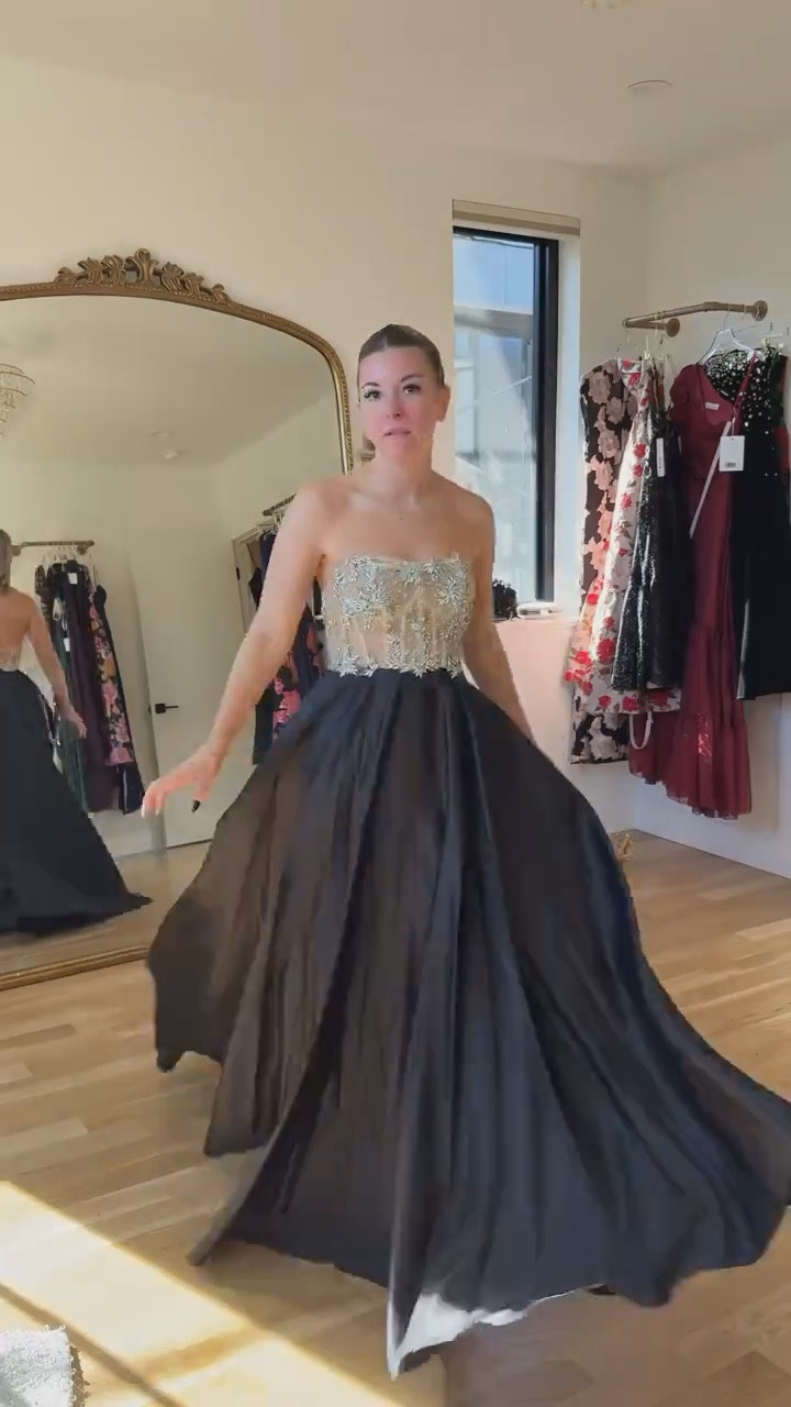 Content filming day for fall formal event and wedding guest dresses

Mac duggal code: emerson10
Vici code: emerson30
Revolve code: tulip
Electric picks code: Emerson20

Wearing my usual smalls/2

Wedding guest
Formal event
Long sleeve
Floral
Fitted
Fall party
Winter event
Special occasion
Metallic 
Sequin


#LTKParties #LTKSeasonal #LTKWedding