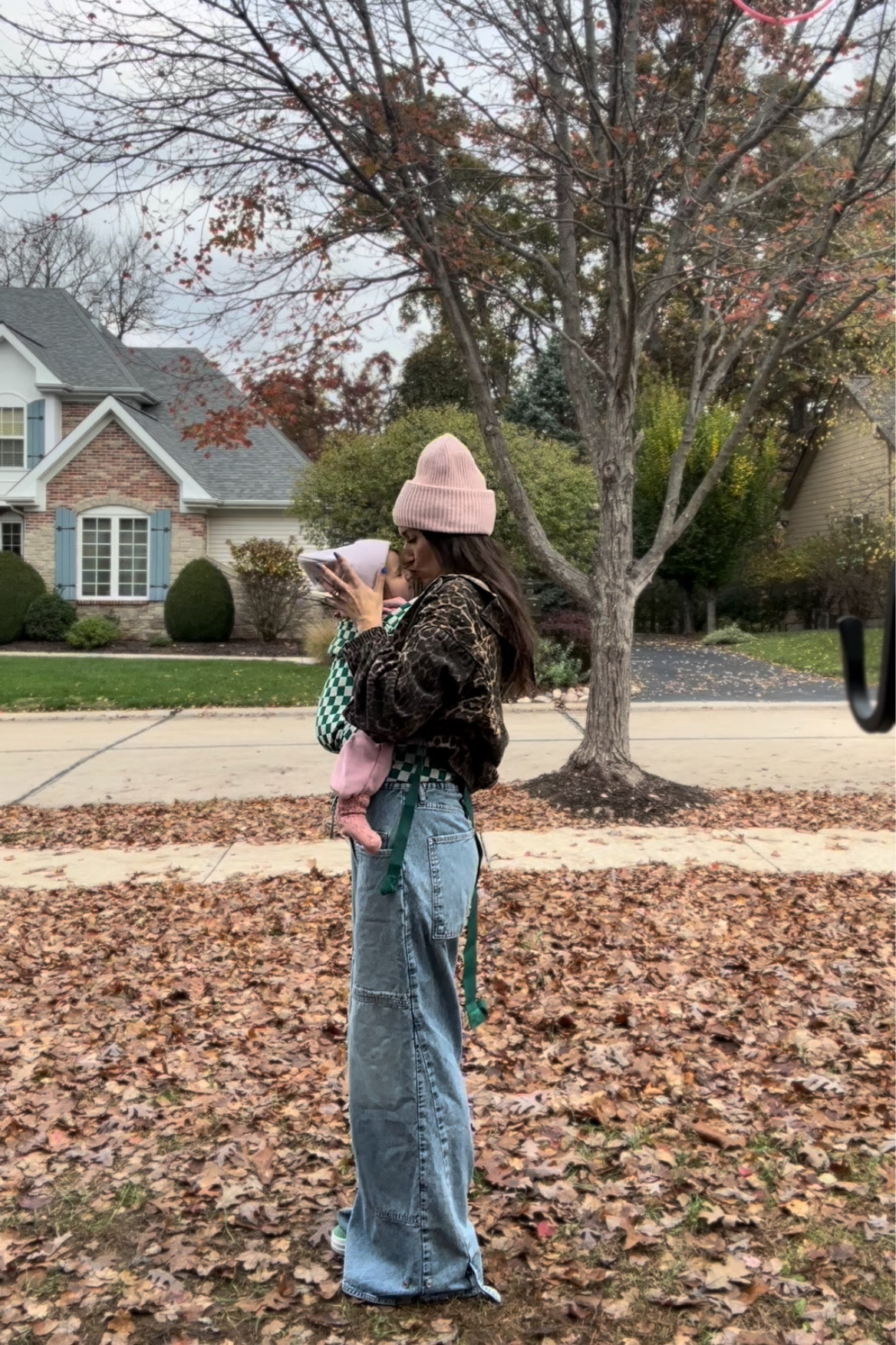 I’m 5’7” and usually a m-l/ 6-8

jacket- large 
jeans- 
our hats are @aliceandwonder 