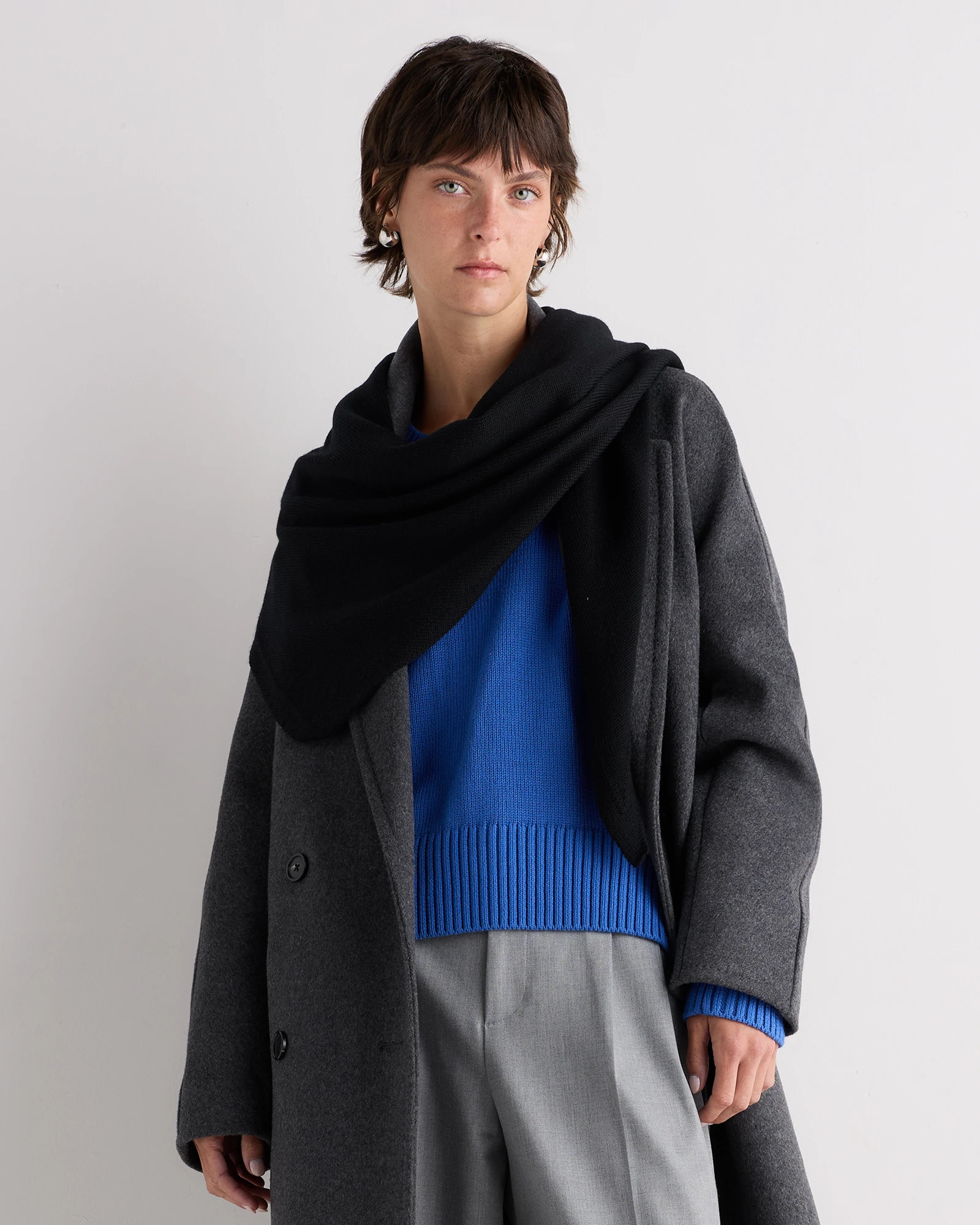 Quince | Women's 100% Merino Wool Large Triangle Scarf in Black | Quince