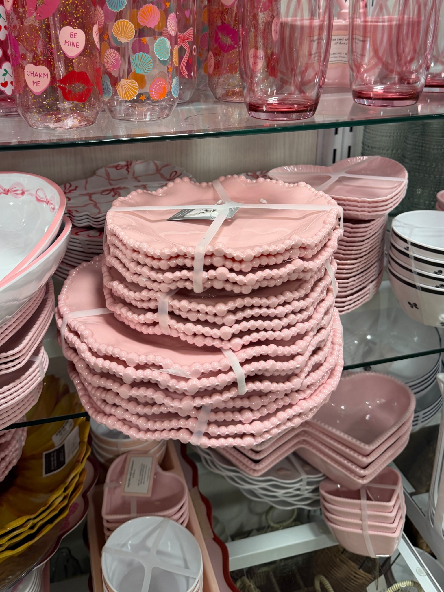 Pink melamine dinnerware 