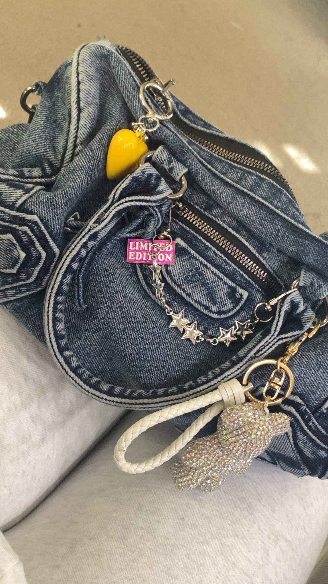 Denim handbag 

#LTKdayinmylife #LTKootd
