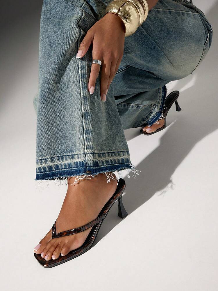 Denimoi Women Comfortable Kitten Heel Square Toe Thong Heeled Sandals For Christmas | SHEIN