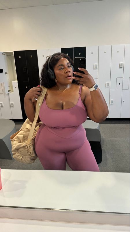 She’s a very sweaty girl — wearing a 3X on top and XL bottoms 

Plus Size Fashion, Gym Outfits, Workout Sets

#LTKfitness #LTKActive #LTKplussize