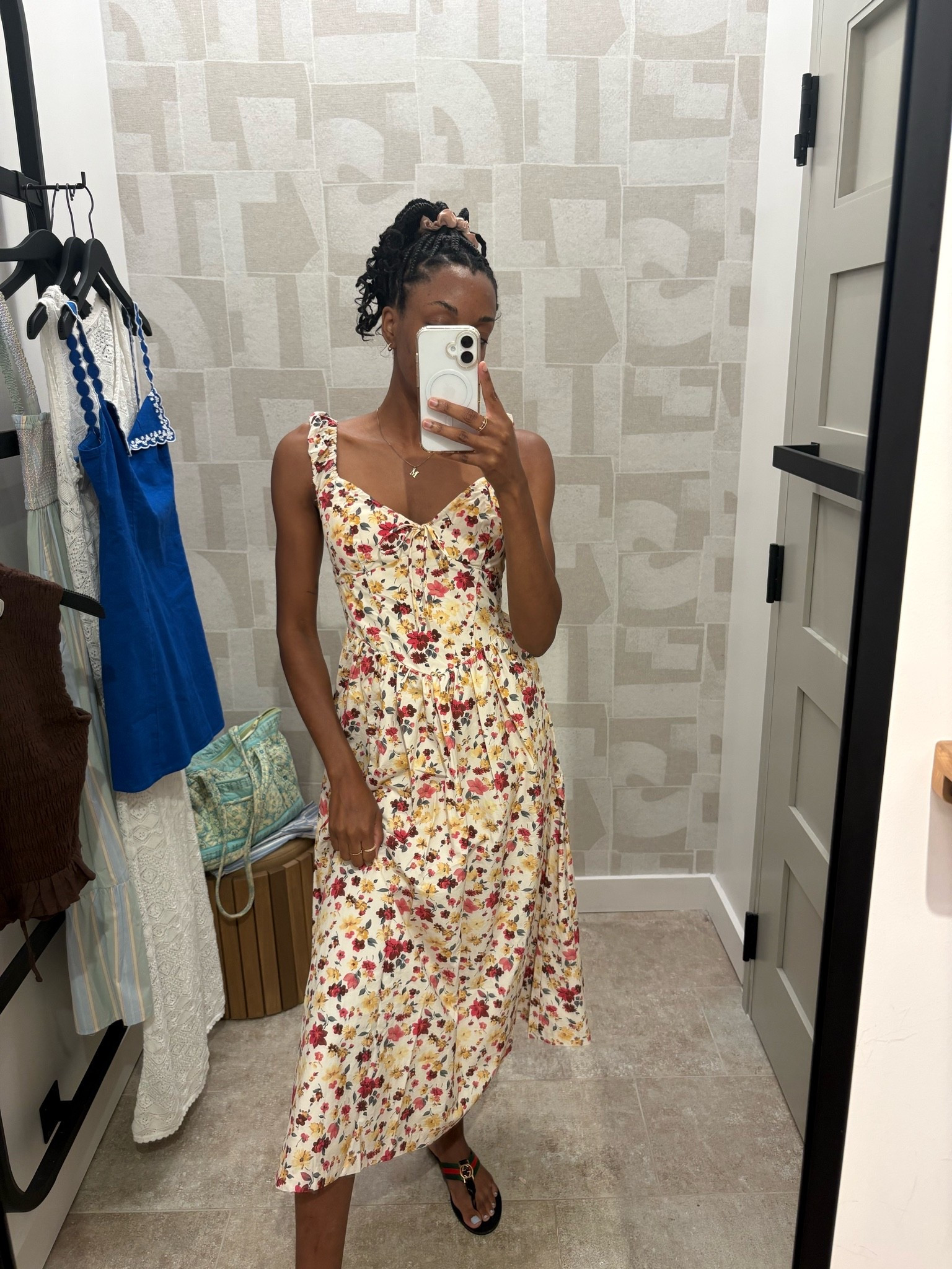 @abercrombie another reminder that the dress is the statement piece!! 🙌🏾🫶🏾

#LTKxAbercrombie #LTKSaleAlert #LTKootd