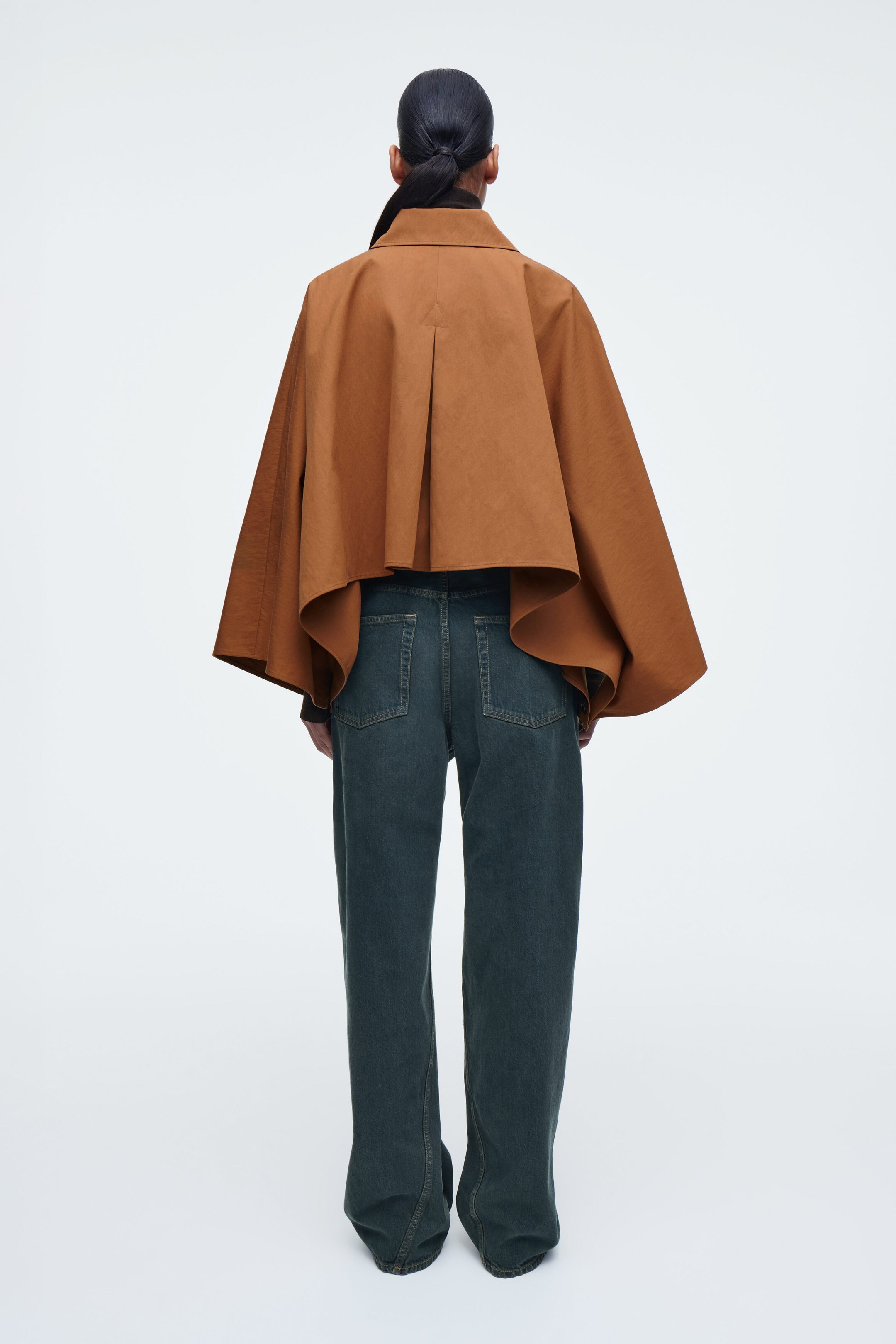 OVERSIZED CROPPED TRENCH COAT CAPE - RUST | COS (EU)