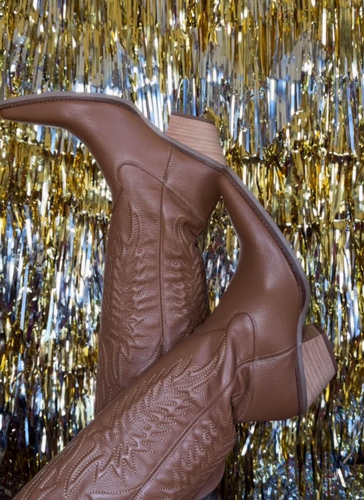 We’re heading to Broadway this weekend and I’ve been scrounging my closet for the perfect outfit. These boots are always a safe bet and actually comfy to walk in for hours! They come in a few colors too. 

- western outfits 
- cowgirl style
- costal cowgirl 
- cowgirl boots 

#LTKootd #LTKgrwm #LTKSaleAlert