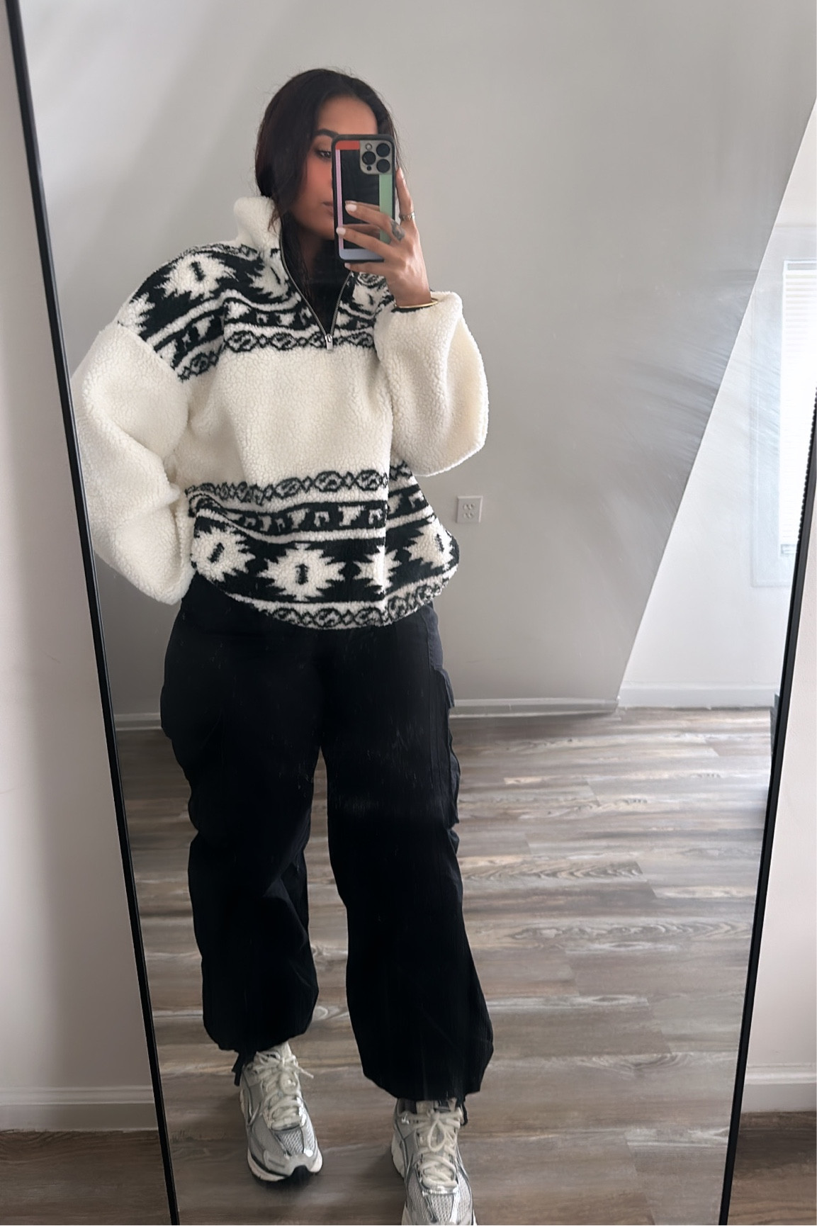 Cozy fit! Perfect for running errands and grabbing some coffee. 

#LTKsalealert #LTKfindsunder100 #LTKHoliday