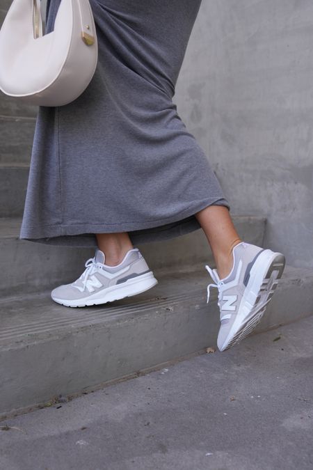 These super casual new balance sneakers are 20% off right now! They are TTS

WOMENS sneakers
Dsw finds 
WOMENS shoes 


#LTKshoecrush #LTKActive #LTKfitness