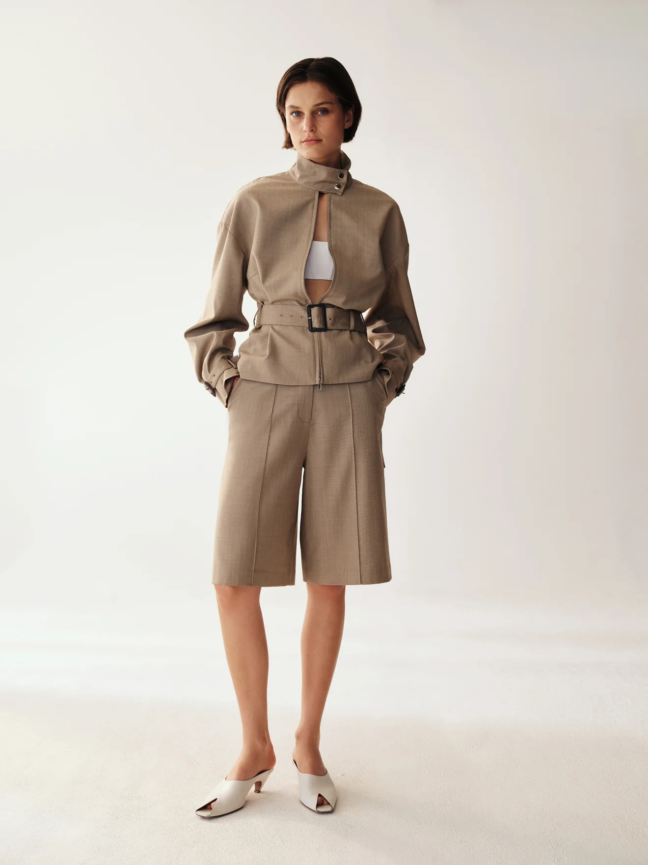 ZAHA BOMBER JACKET (SAND) | Anna Quan (Global)