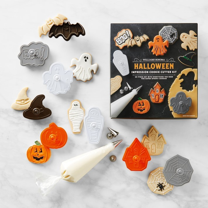 Williams Sonoma Halloween Cookie Cutter Storybook 23-Piece Set | Williams-Sonoma