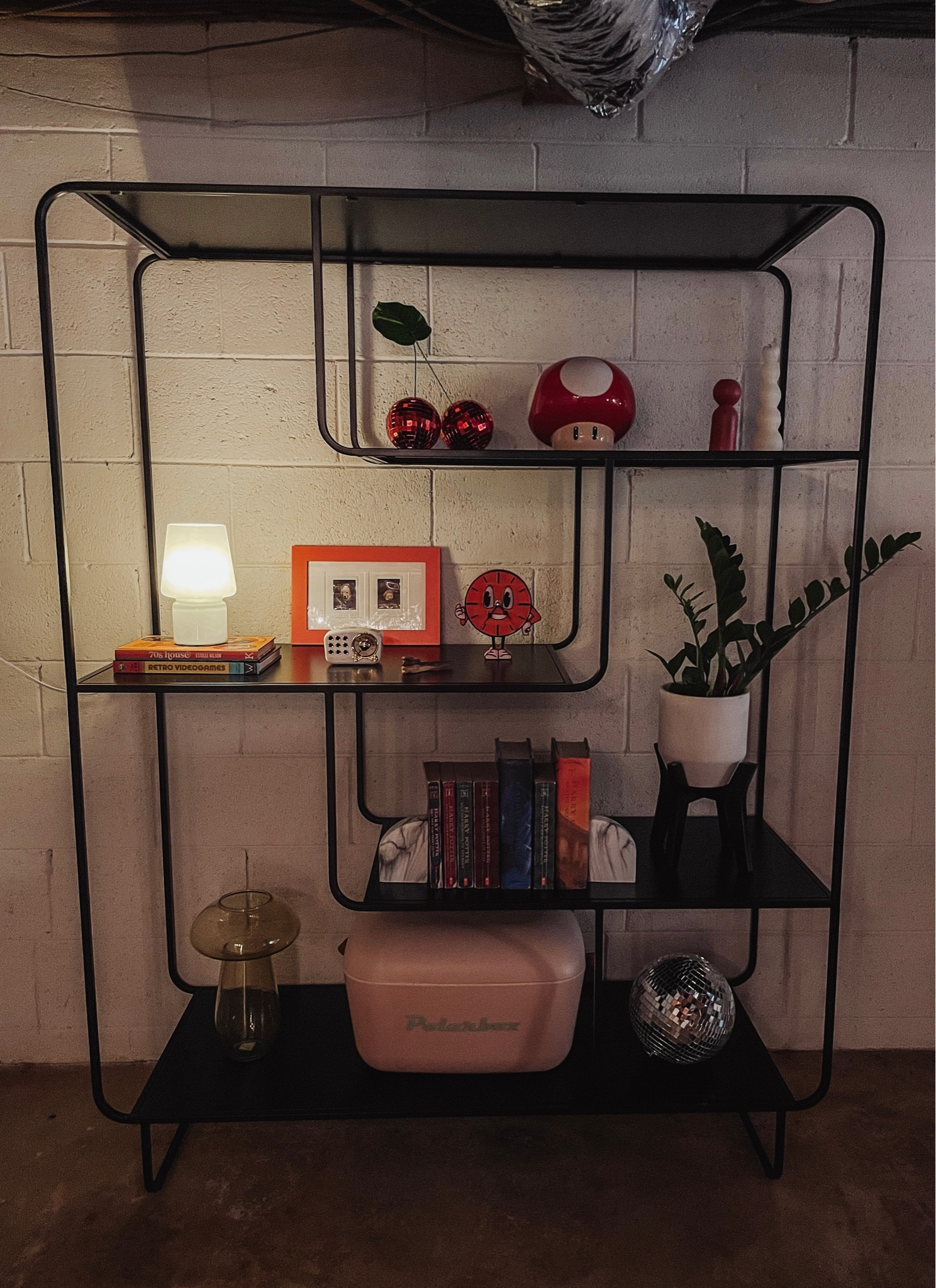 Retro inspired shelf + decor 

#LTKhome