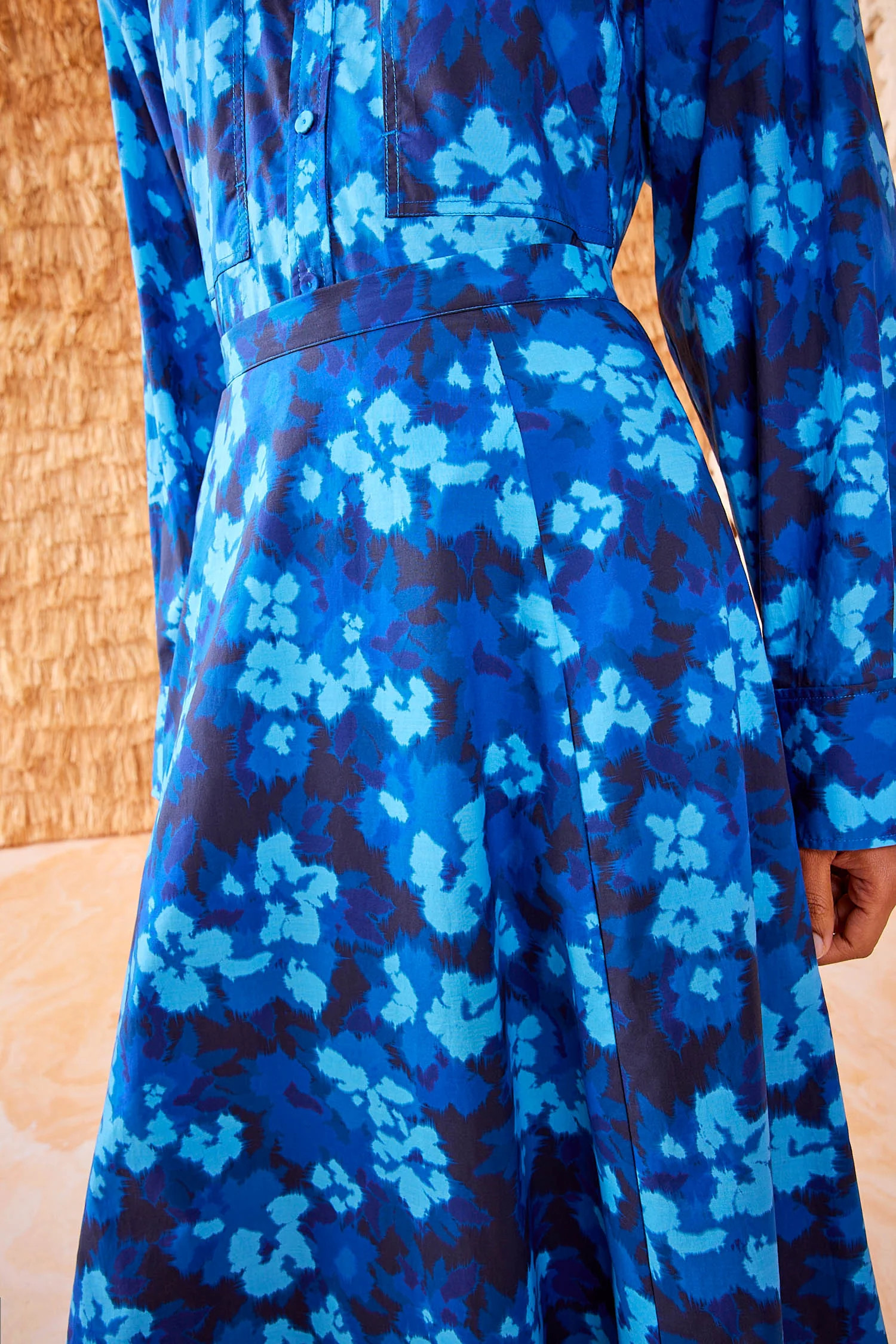 Vianne Skirt

      Azure | Ulla Johnson