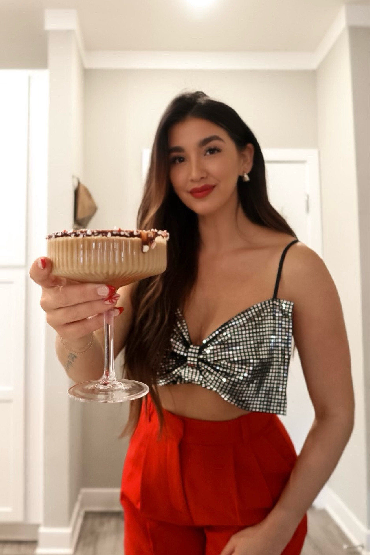 Peppermint Espresso Martinis perfect for your Holiday Parties! 
Christmas outfit, gift guide, New Year’s Eve, holiday outfit, gifts for her, holiday party, new years outfit, Christmas sweater, stocking stuffers

#LTKHoliday #LTKGiftGuide #LTKSeasonal