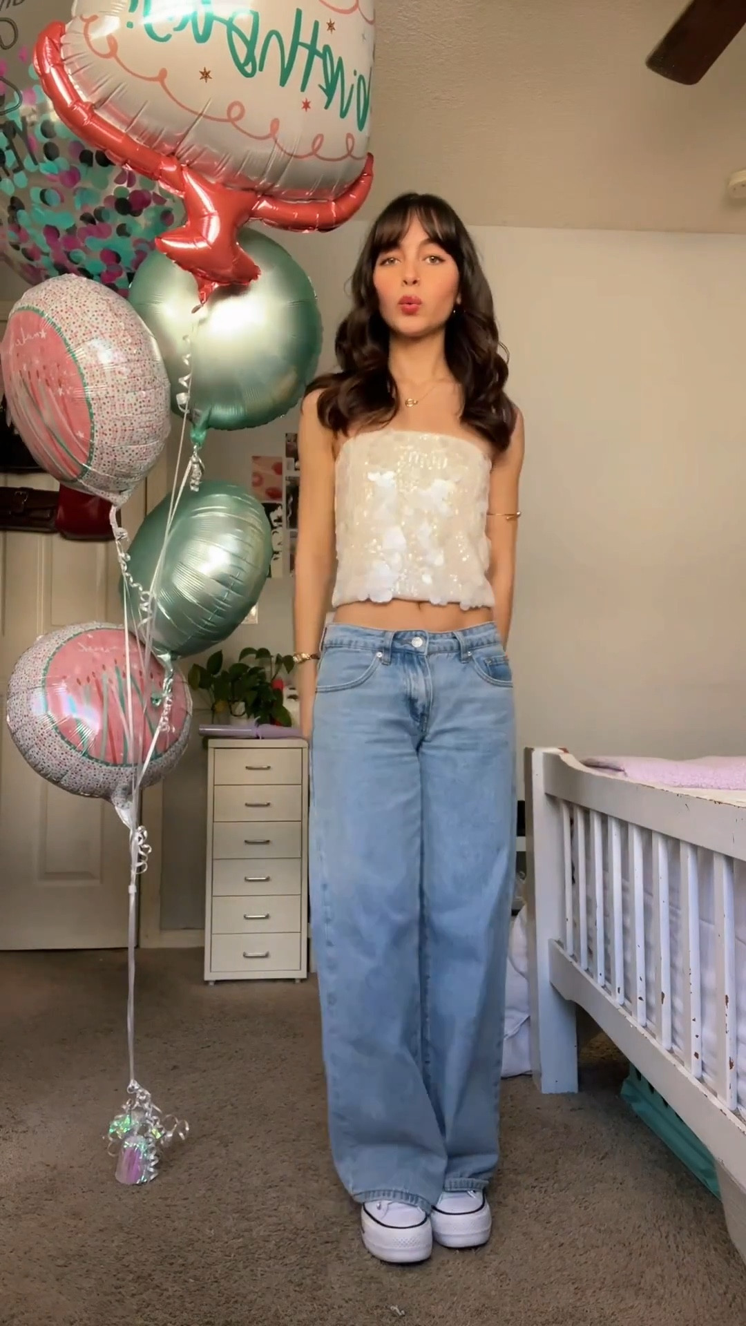 Top is edikted 
Bottoms are edikted 
Shoes are converse 
💗 

#LTKStyleTip #LTKPetite #LTKSeasonal