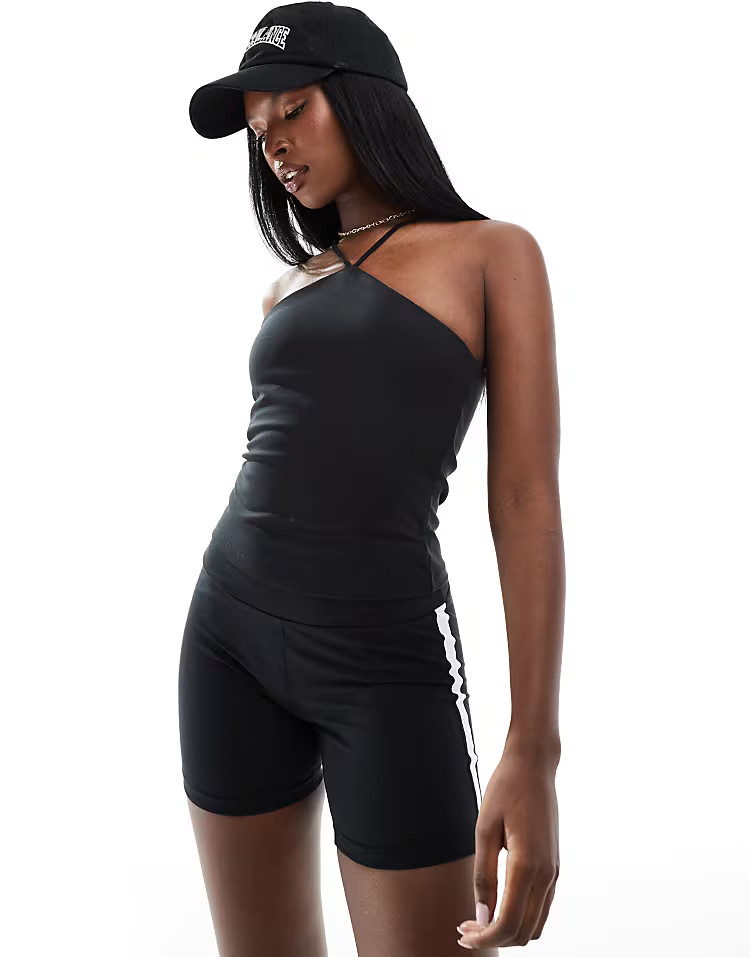 4505 Court tennis halter neck vest with inner bra in black | ASOS (Global)