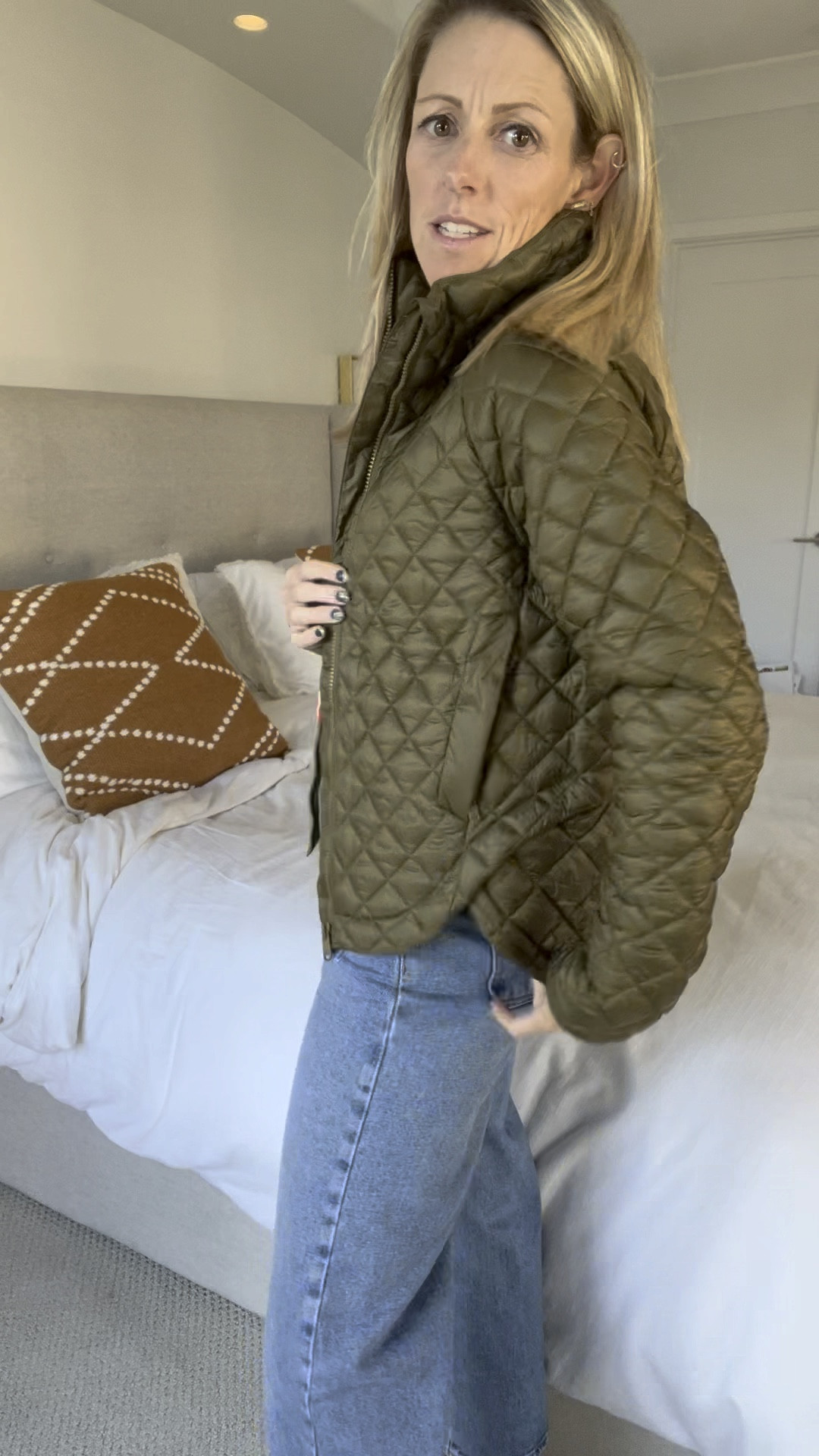 My favorite active hacker for Fall!  I also own it in black. What I love most is the tunic like fit you can wear thick sweatshirts or sweaters underneath.

Workout jacket | gym jacket | fall jackets

#FallJackets #WorkoutJacket #PufferJacket #EveryDayJacket #gymJacket #HikingJacket #ActiveJacket #GiftForHer #GiftForMom

#LTKVideo #LTKSeasonal #LTKstyletip