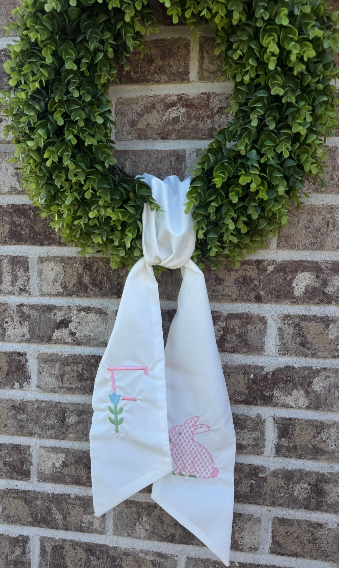 My favorite faux boxwood wreaths! 

#LTKSeasonal #LTKHome