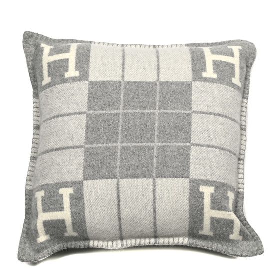 HERMES Wool Cashmere Avalon III Pillow PM Ecru Gris Clair | FASHIONPHILE (US)