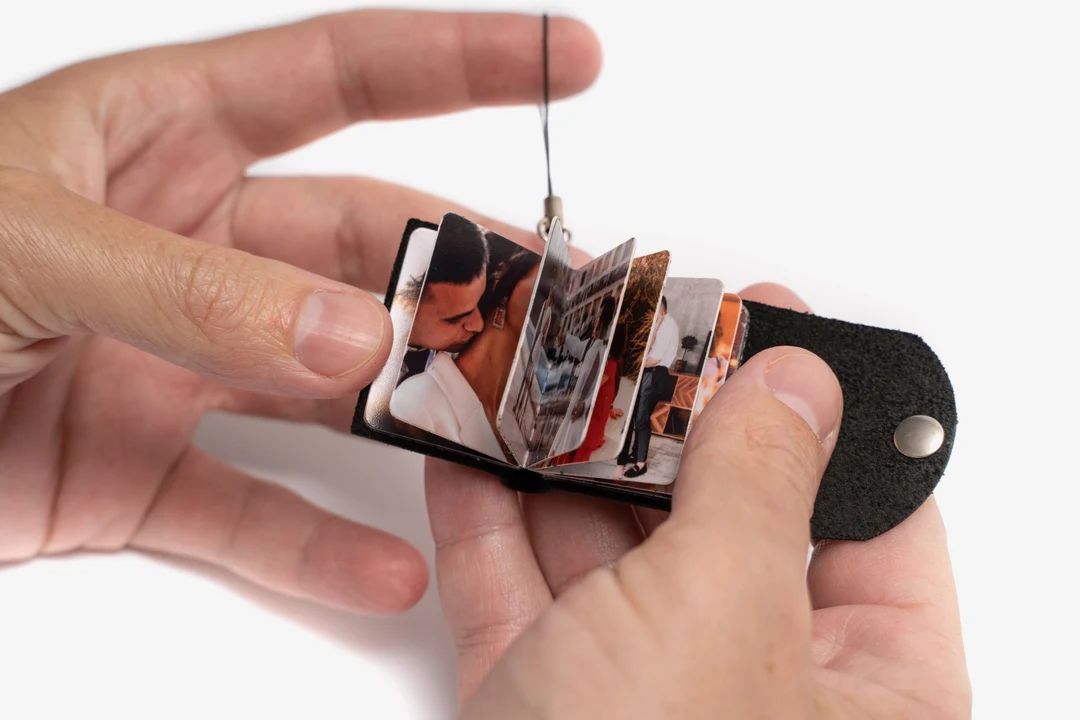 Mini Photo Album Keychain Personalized Gift for Him, Her, Boyfriend Christmas Gift, Handmade Gift... | Etsy (US)