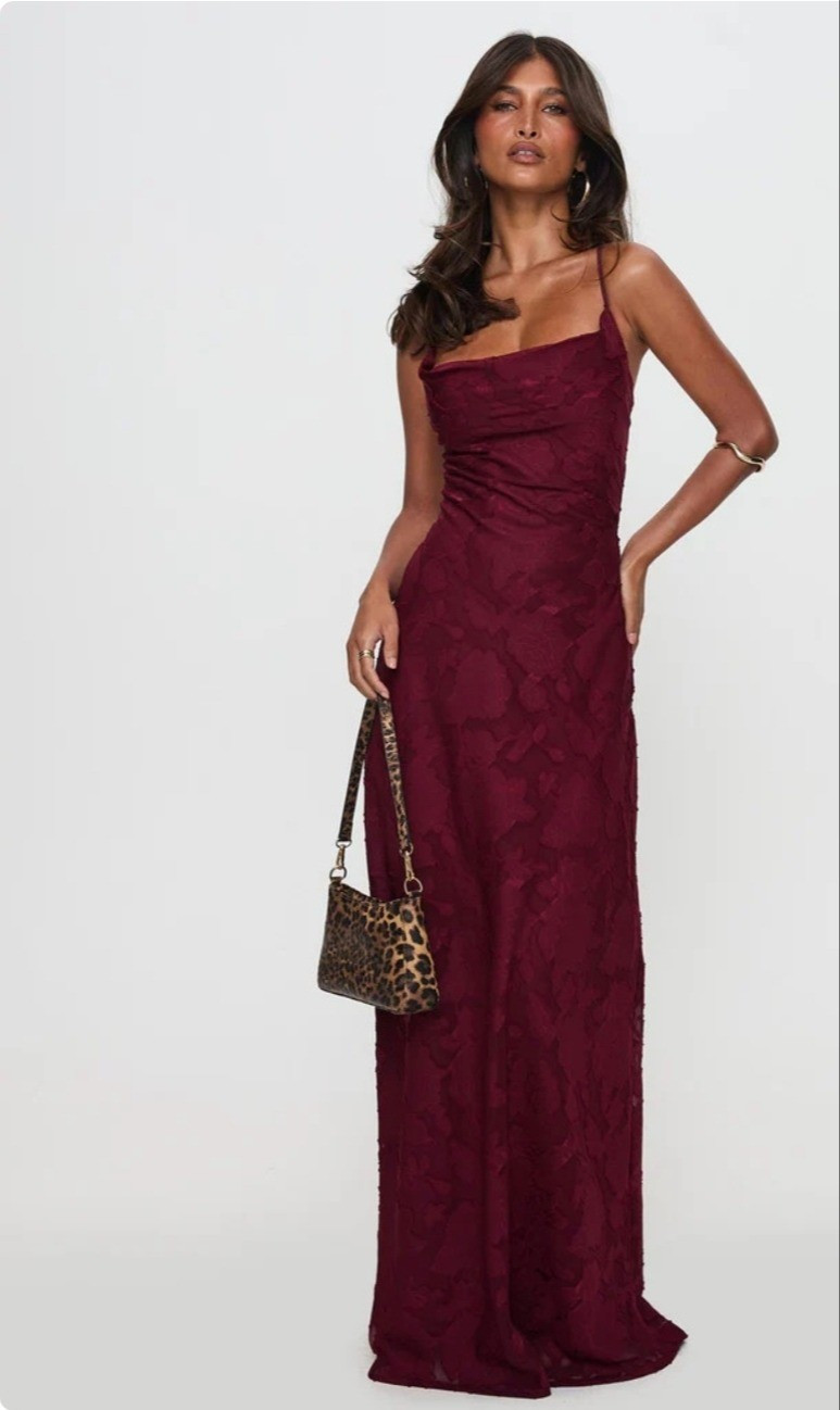 Petite maxi dress for holiday season in red.

#LTKFindsUnder50 #LTKPetite #LTKMidsize