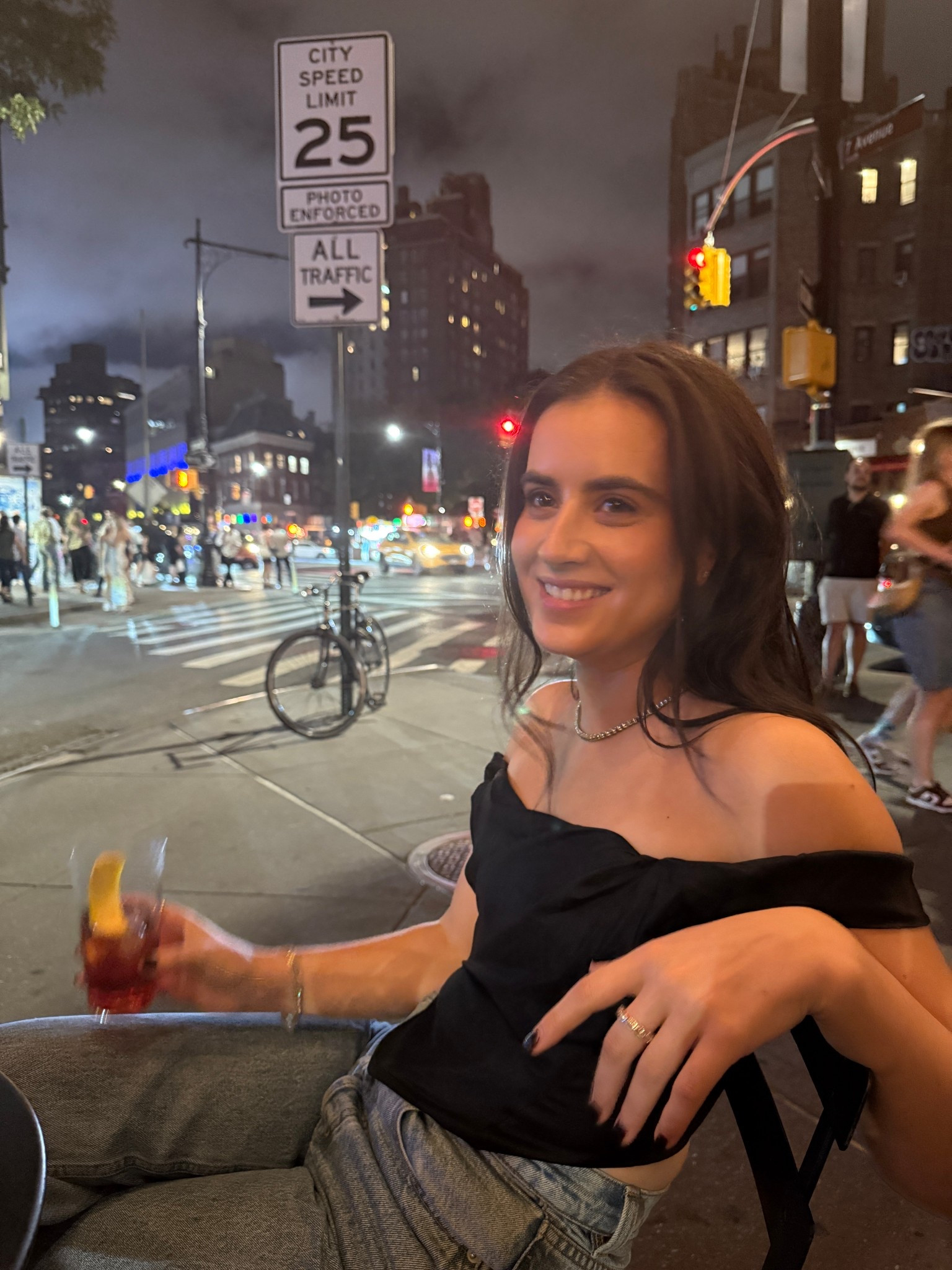 Jeans and a cute top brief = met

#LTKaustralia #LTKtravel #LTKpetite